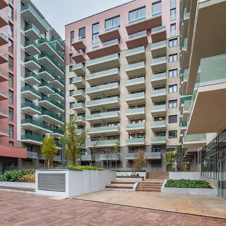 Modern Bright Place With Terrace ブダペスト