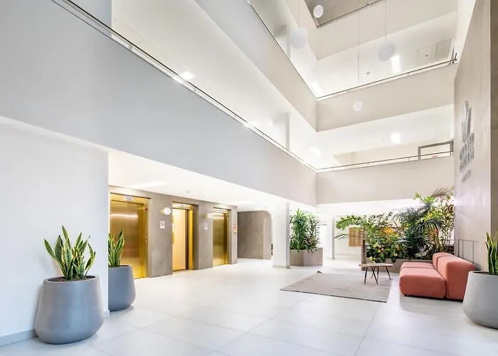 Modern Bright Place With Terrace Apartment