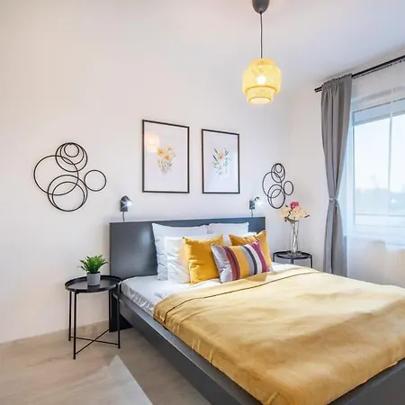 Modern Bright Place With Terrace Budapest
