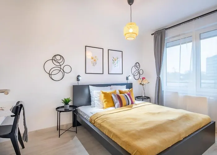 Modern Bright Place With Terrace Budapesta